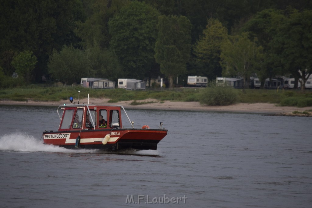 PRhein Koeln Porz Ensen Schwimmer untergegangen P129.JPG - Miklos Laubert